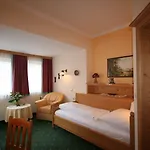 Hotel-garni Schernthaner 3*