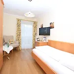 Hotel-garni Schernthaner Ξενοδοχείο 3*