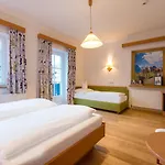 Hotel-garni Schernthaner Sankt Gilgen