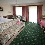 Hotel-garni Schernthaner מלון 3*