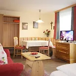 Ξενοδοχείο Hotel-garni Schernthaner Sankt Gilgen