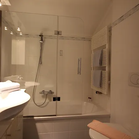 Hotel-garni Schernthaner Otel Sankt Gilgen