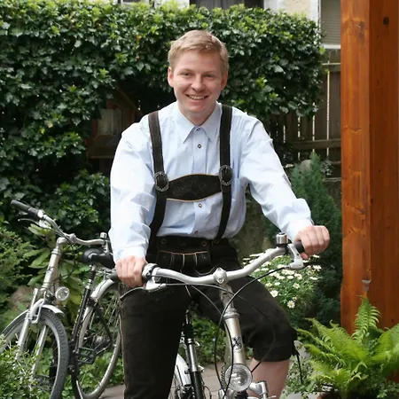 Otel Hotel-garni Schernthaner Sankt Gilgen