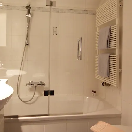 Hotel-garni Schernthaner Otel