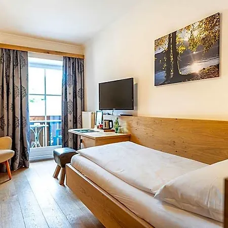 Hotel-garni Schernthaner 3*