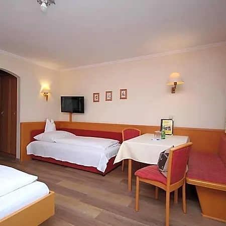 Hotel-garni Schernthaner Sankt Gilgen