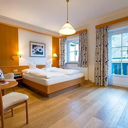 Hotel-garni Schernthaner Sankt Gilgen