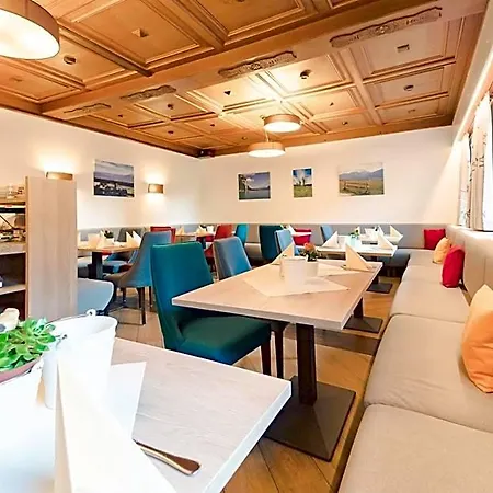 Hotel-garni Schernthaner Sankt Gilgen