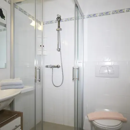 Hotel-garni Schernthaner Sankt Gilgen