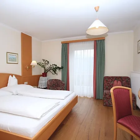 Hotel-garni Schernthaner Otel 3*