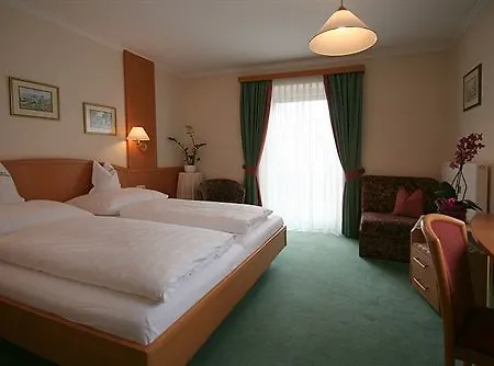 Hotel-garni Schernthaner Sankt Gilgen