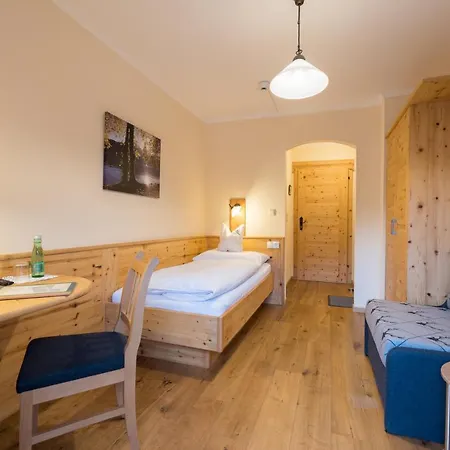 ホテル ホテル-ガル二 シャーンタナー