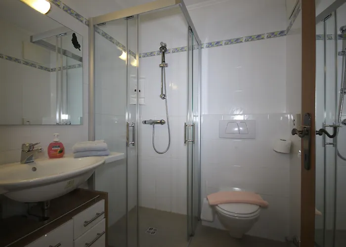 ホテル ホテル-ガル二 シャーンタナー 3*