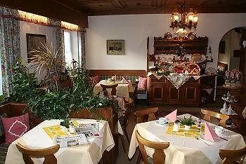 Hotel Hotel-garni Schernthaner 3*