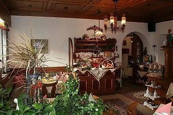 Hotel-garni Schernthaner 3*