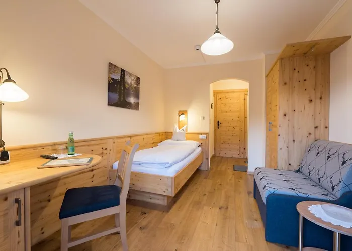 Отель Hotel-garni Schernthaner